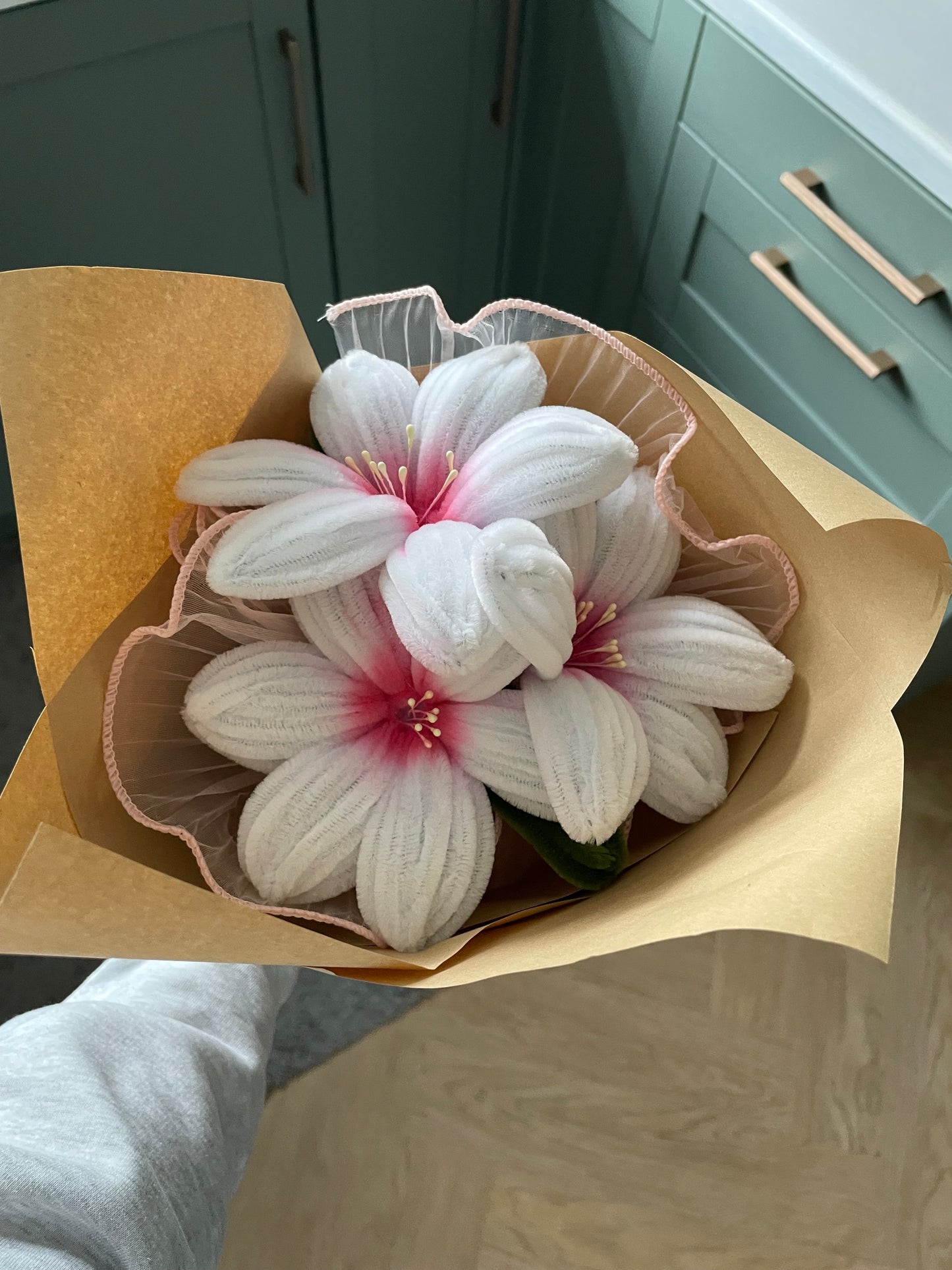 Lily Bouquet - Singular Colour