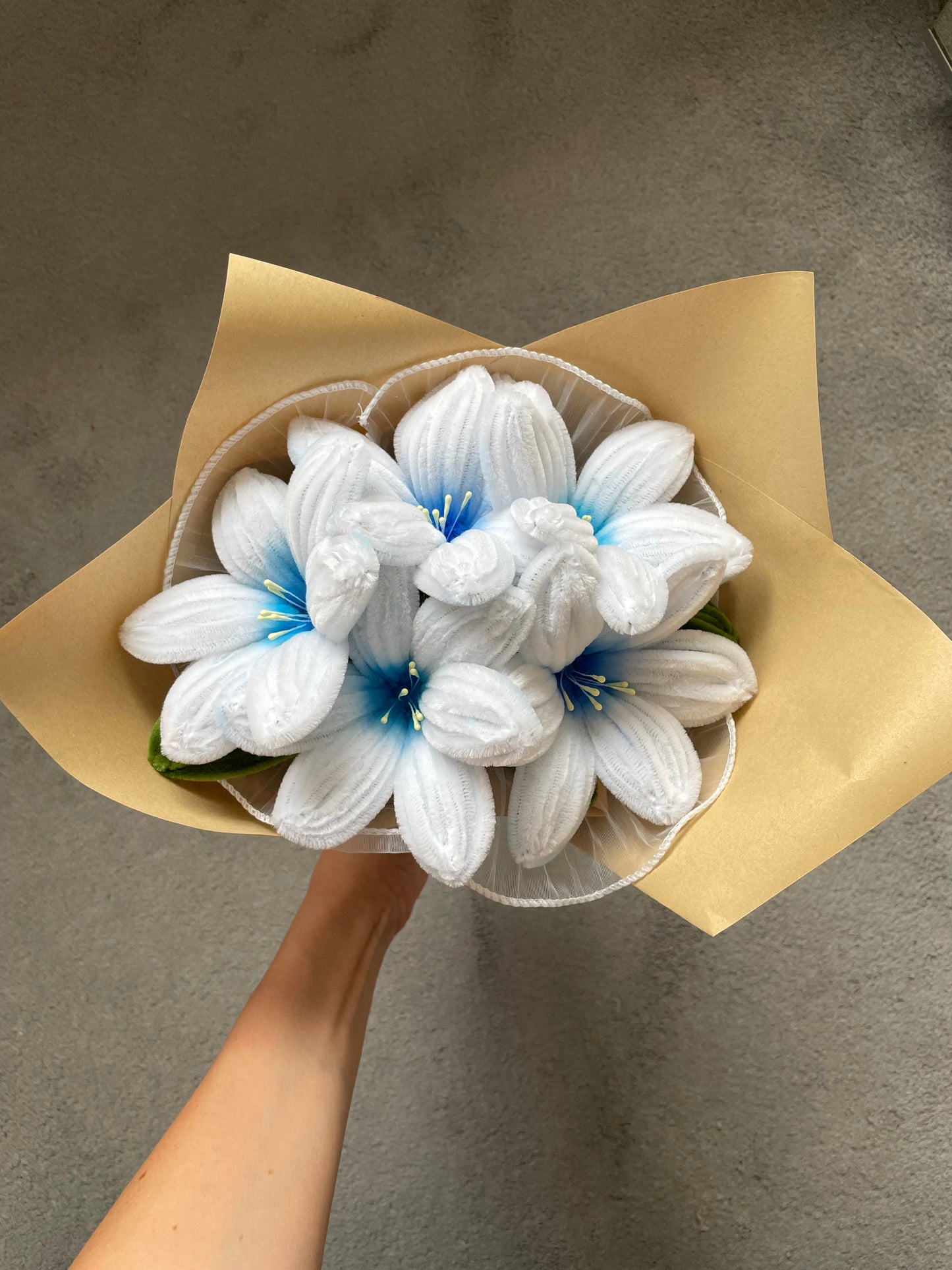 Lily Bouquet - Singular Colour