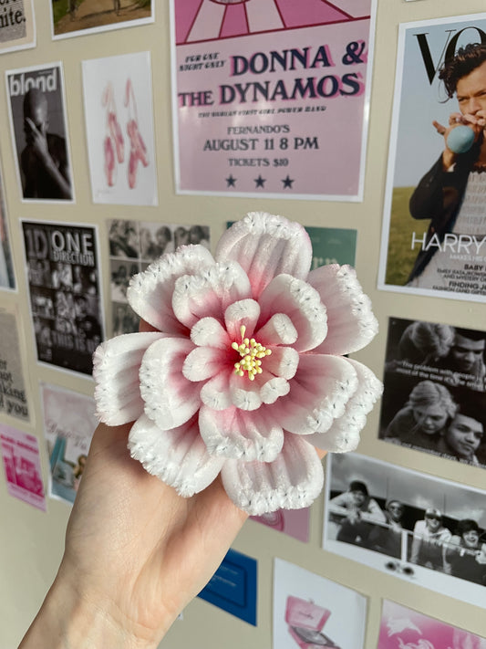 Singular Peony